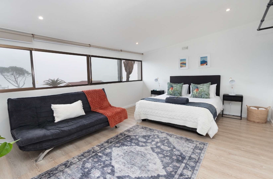 To Let 1 Bedroom Property for Rent in Camps Bay Western Cape